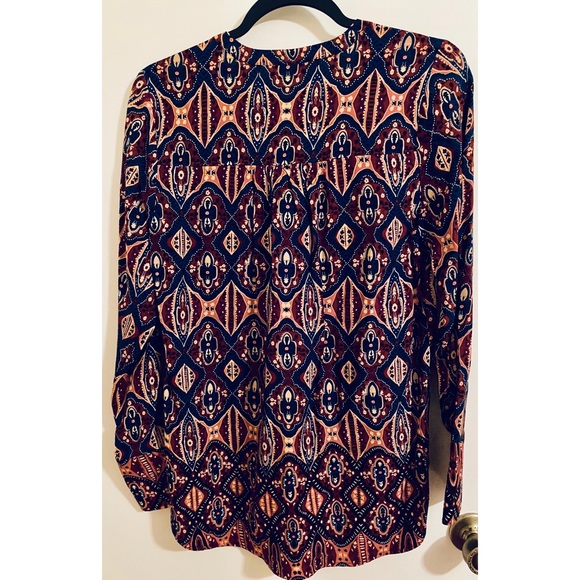 ❤️3/$20 Nordstrom’s printed button up - Picture 2 of 5